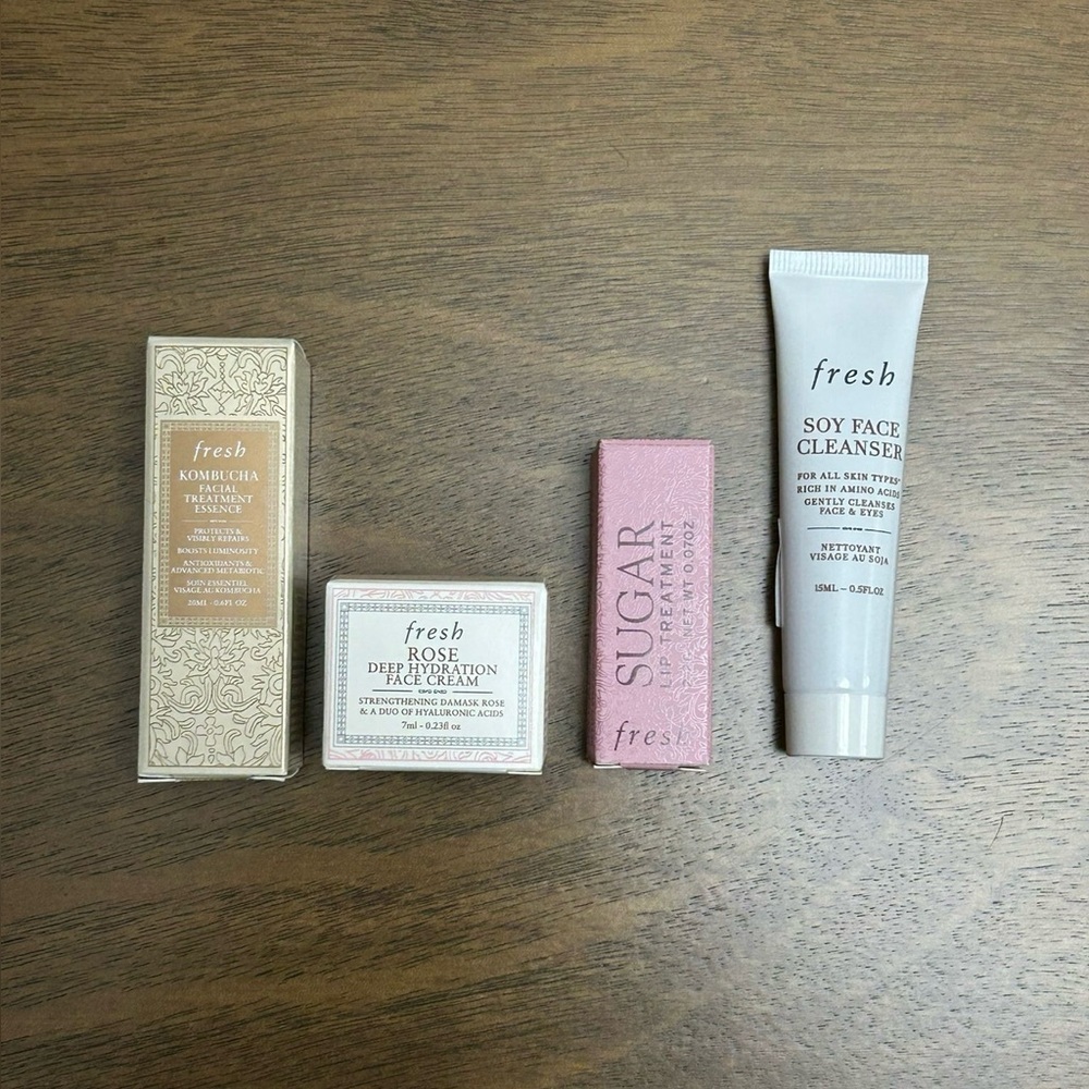 Fresh 5 Pc Travel Set: Sugar Lip,‎ Kombuca Essence, Rose Cream Soy Cleanser